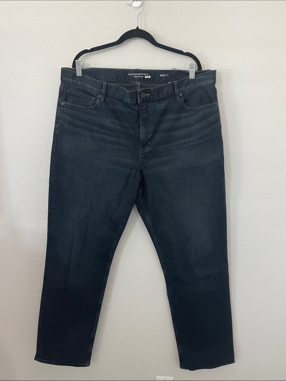 Banana Republic Traveler Jeans Mens 40x32 Slim Fit Dark Wash Stretch Denim
